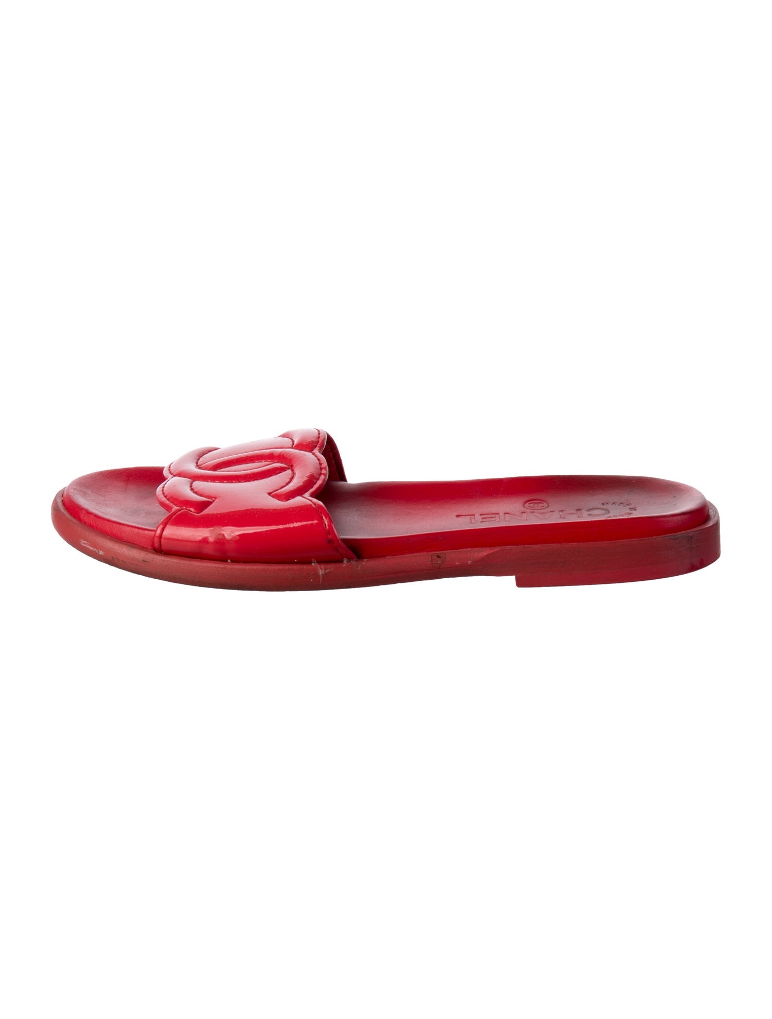 Chanel Interlocking CC Logo Patent Leather Slides