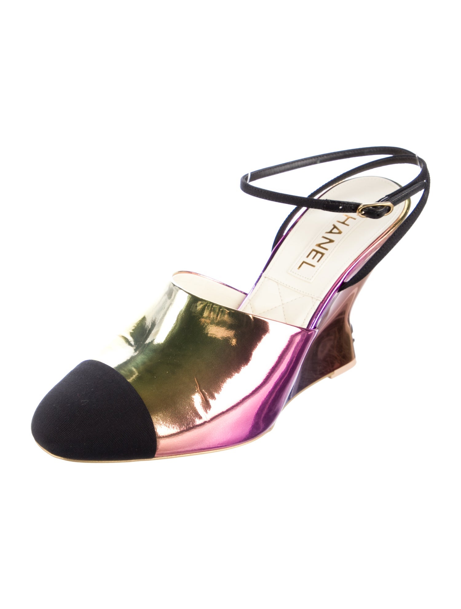 Chanel 2023-2024 Interlocking CC Logo Slingback Pumps