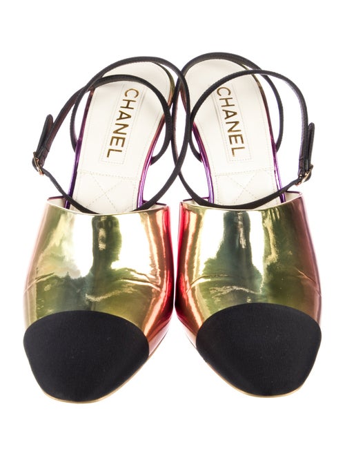 Chanel 2023-2024 Interlocking CC Logo Slingback Pumps