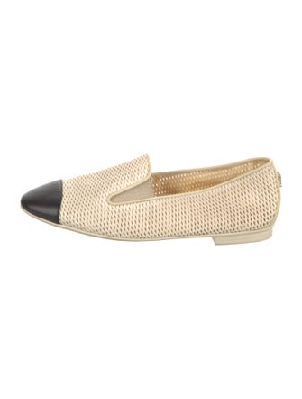Chanel Interlocking CC Logo Leather Flats