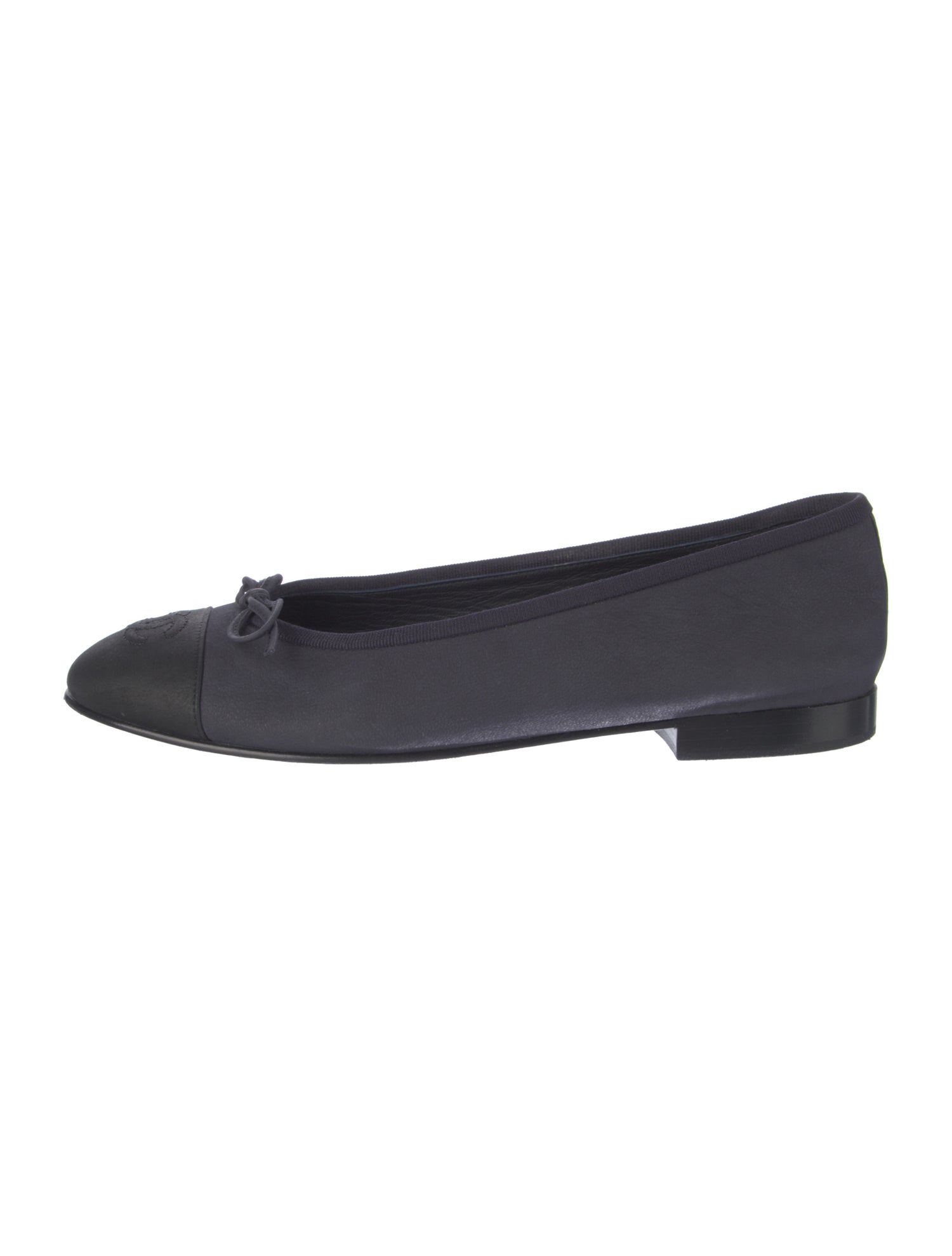Chanel Interlocking CC Logo Leather Ballet Flats