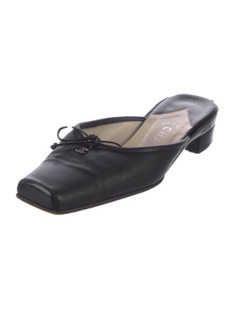 Chanel 2000 Interlocking CC Logo Mules