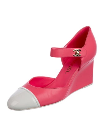 Chanel 2024 Interlocking CC Logo D'Orsay Pumps