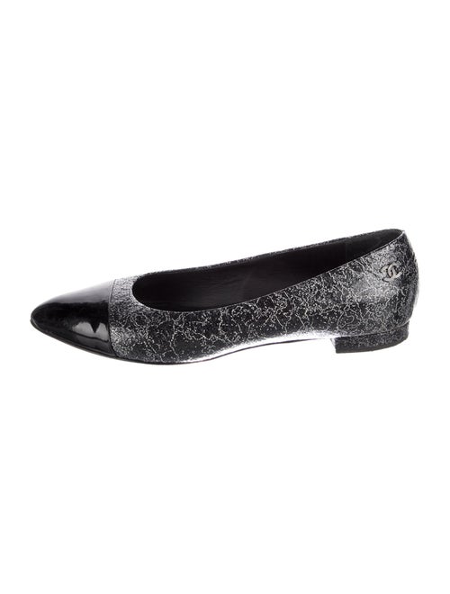 Chanel Interlocking CC Logo Leather Ballet Flats