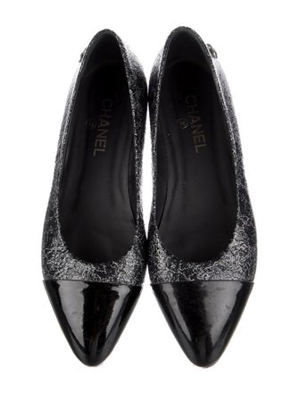 Chanel Interlocking CC Logo Leather Ballet Flats