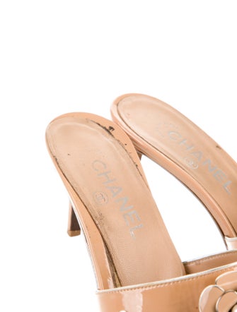 Chanel 2018 Interlocking CC Logo Slides