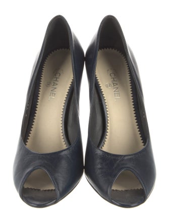 Chanel 2013 Interlocking CC Logo Pumps