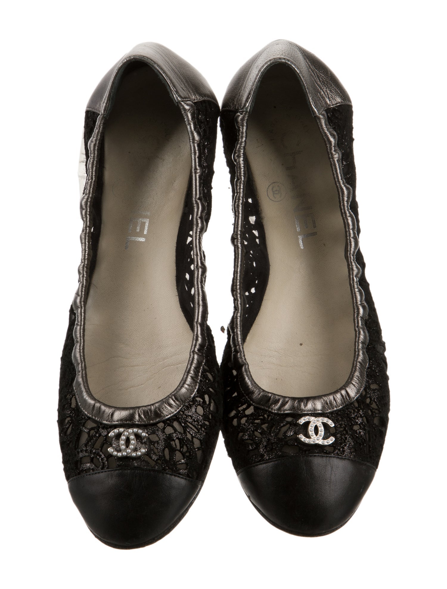 Chanel Interlocking CC Logo Ballet Flats