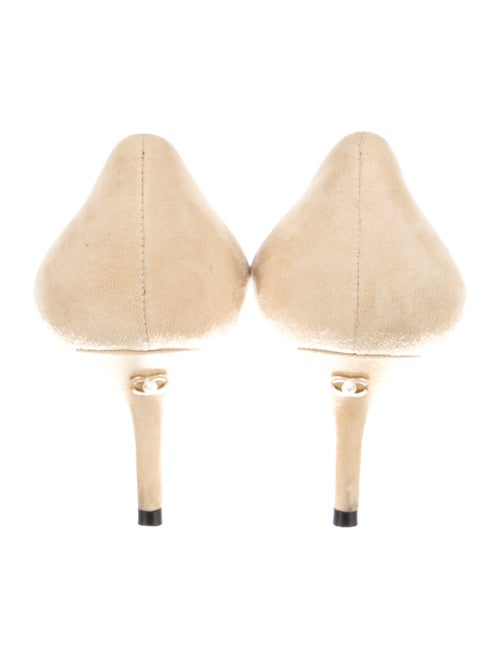 Chanel Interlocking CC Logo Suede Pumps