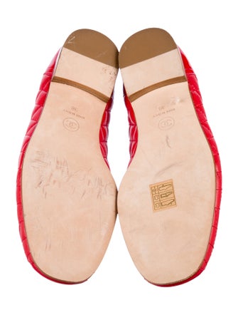 Chanel 2019 Interlocking CC Logo Loafers