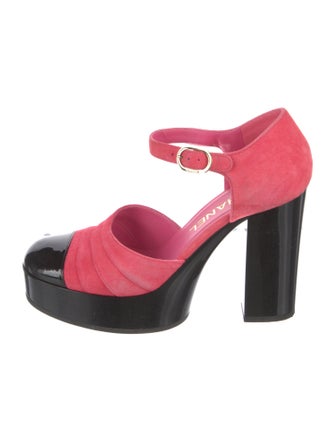 Chanel 2023 Interlocking CC Logo D'Orsay Pumps