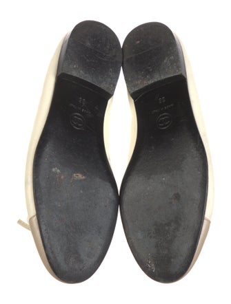 Chanel Interlocking CC Logo Leather Flats