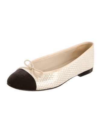 Chanel Interlocking CC Logo Suede Ballet Flats