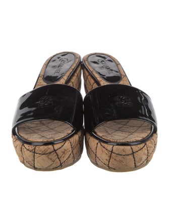 Chanel Interlocking CC Logo Patent Leather Slides