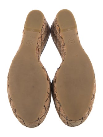 Chanel Interlocking CC Logo Patent Leather Slides