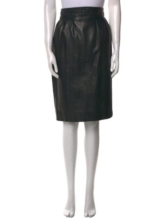 Chanel Vintage Knee-Length Skirt