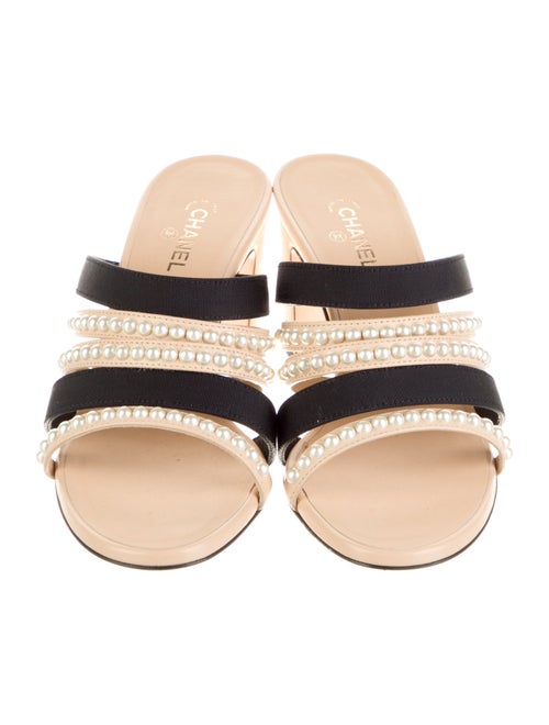 Chanel 2020 Interlocking CC Logo Slides