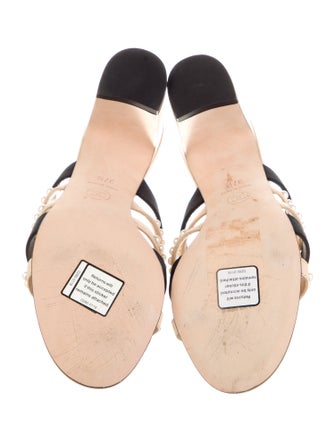 Chanel 2020 Interlocking CC Logo Slides