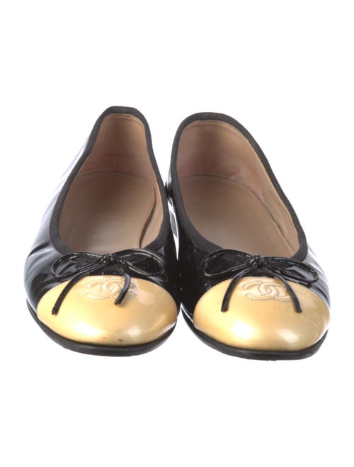 Chanel Interlocking CC Logo Patent Leather Ballet Flats