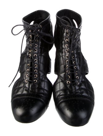 Chanel 2013 Interlocking CC Logo T-Strap Pumps