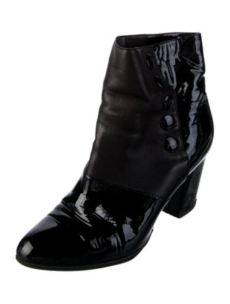 Chanel 2008 Interlocking CC Logo Boots