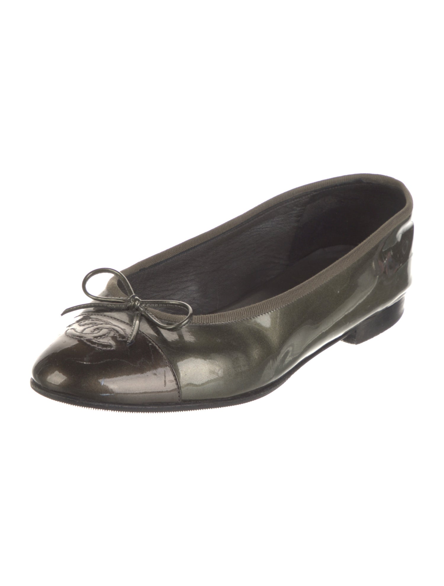 Chanel Interlocking CC Logo Patent Leather Ballet Flats