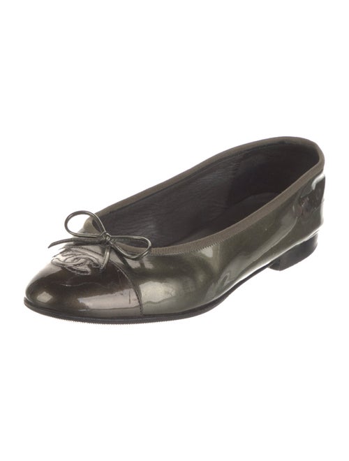 Chanel Interlocking CC Logo Patent Leather Ballet Flats