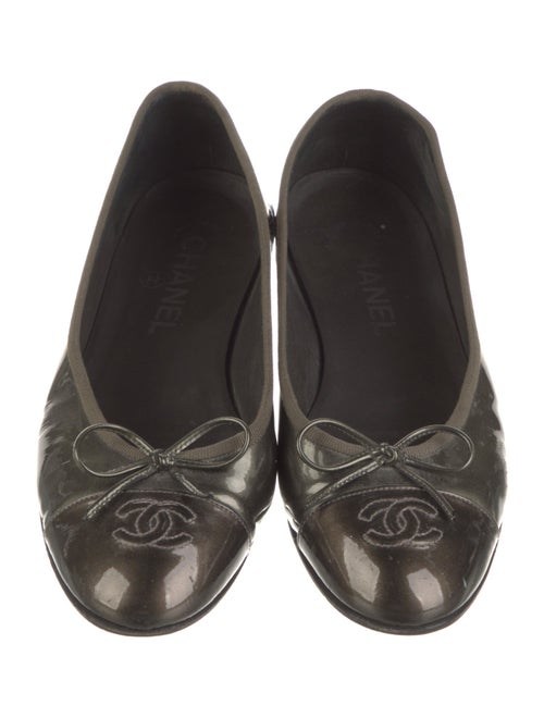 Chanel Interlocking CC Logo Patent Leather Ballet Flats