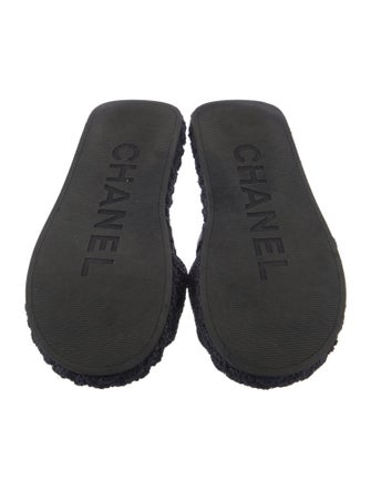 Chanel Interlocking CC Logo Raffia Espadrilles