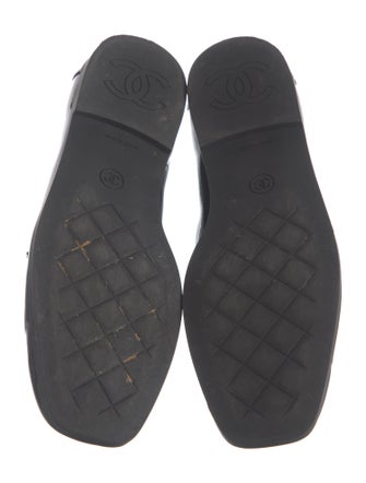 Chanel Loafers Interlocking CC Logo Loafers