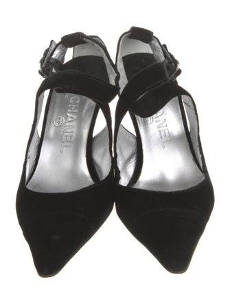 Chanel 2005 Interlocking CC Logo T-Strap Pumps