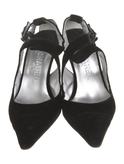 Chanel 2005 Interlocking CC Logo T-Strap Pumps