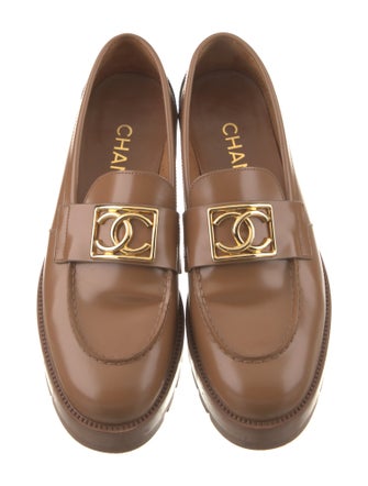 Chanel 2023 Interlocking CC Logo Loafers