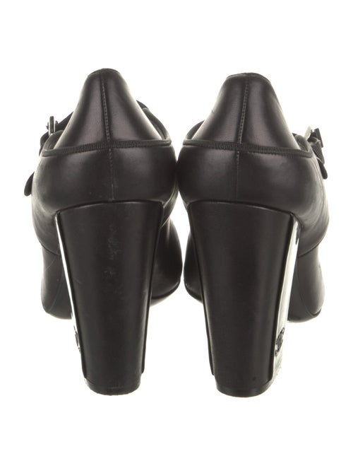 Chanel 2008 Interlocking CC Logo Pumps