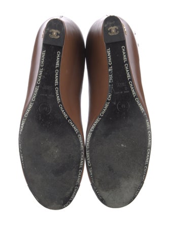 Chanel 2011 Interlocking CC Logo Pumps