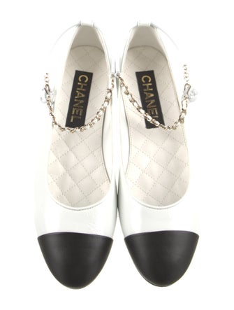 Chanel 2022 Interlocking CC Logo Ballet Flats
