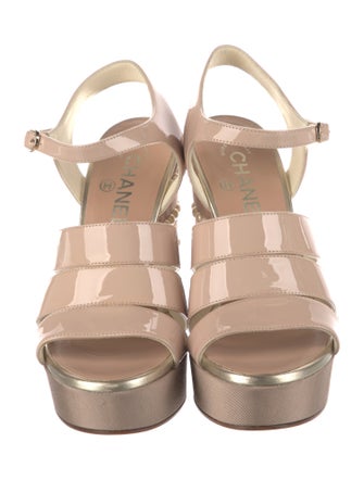 Chanel 2019 Interlocking CC Logo Sandals