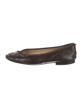 Chanel Interlocking CC Logo Patent Leather Flats