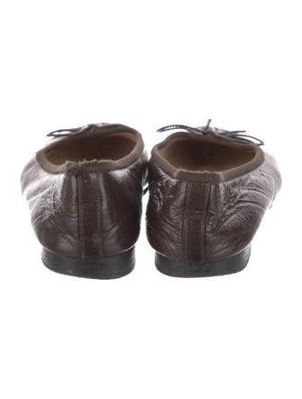 Chanel Interlocking CC Logo Patent Leather Flats