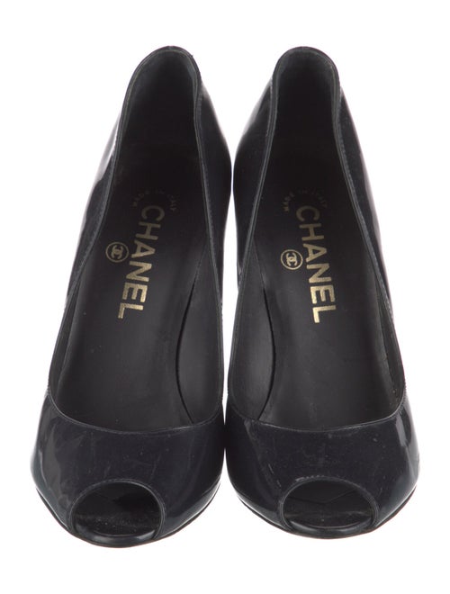 Chanel 2008 Interlocking CC Logo Pumps