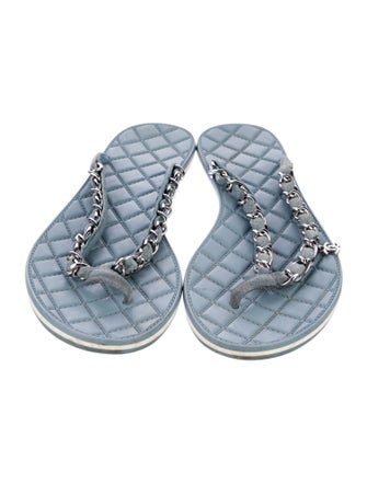Chanel 2015-2016 Interlocking CC Logo Slides