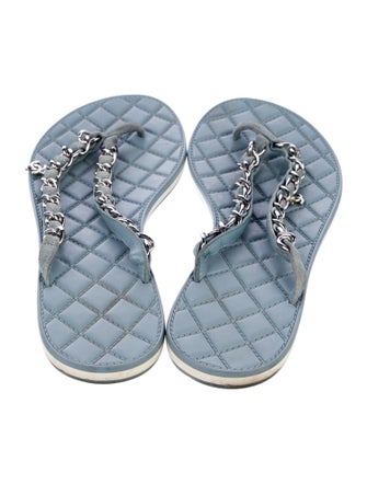 Chanel 2015-2016 Interlocking CC Logo Slides