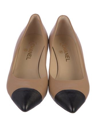 Chanel 2016 Interlocking CC Logo Pumps