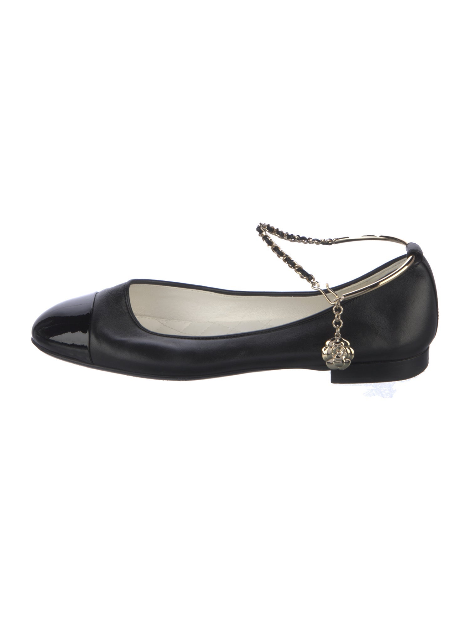 Chanel 2022 Interlocking CC Logo Ballet Flats