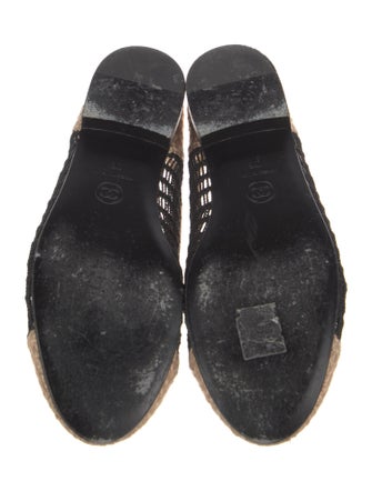 Chanel Interlocking CC Logo Raffia Flats