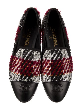 Chanel 2016 Interlocking CC Logo Loafers