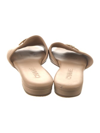 Chanel 2019 Interlocking CC Logo Slides