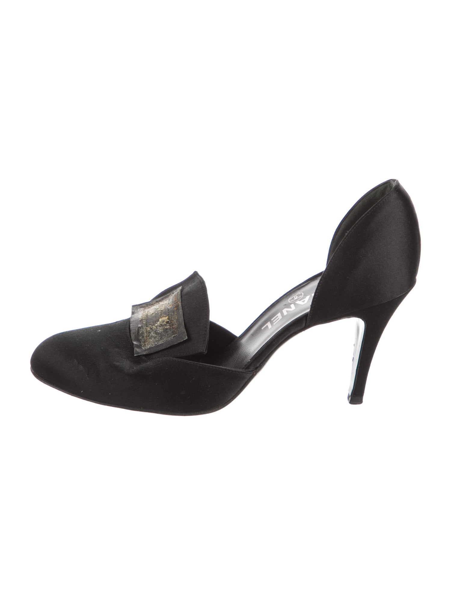 Chanel Vintage 2005 D'Orsay Pumps