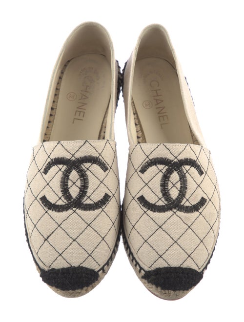 Chanel 2019 Interlocking CC Logo Espadrilles