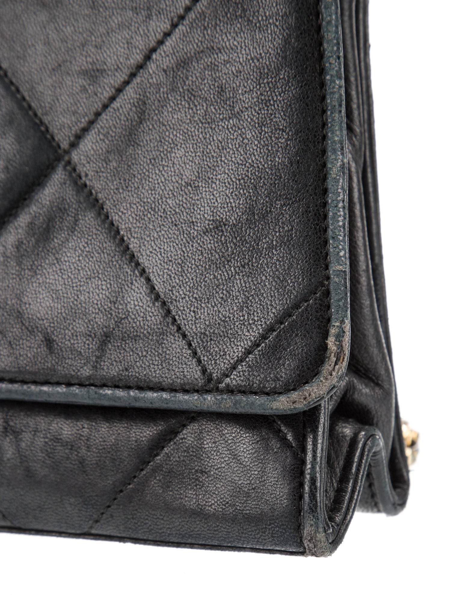 Chanel Diamond Stitch Flap Bag - Black Crossbody Bags, Handbags